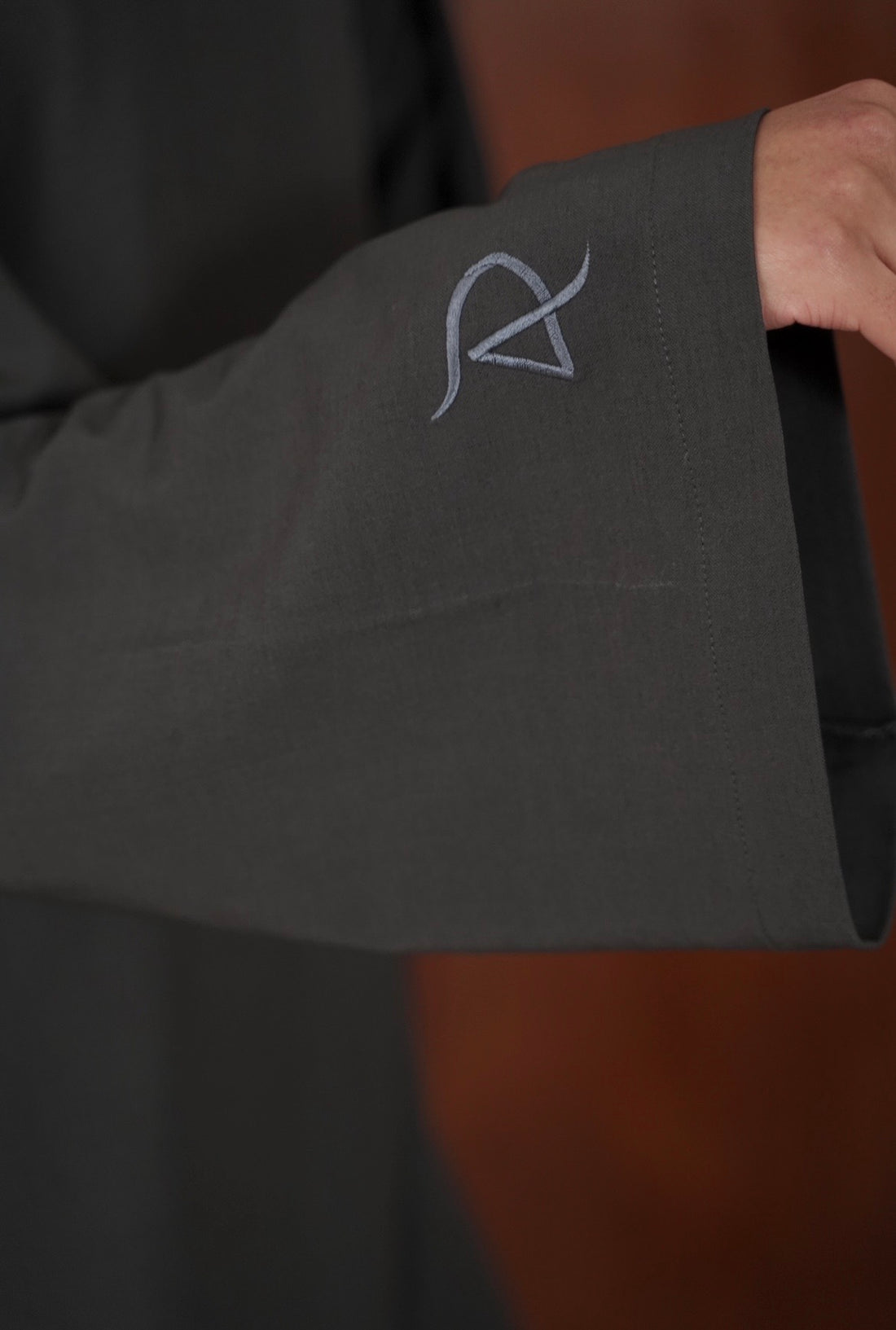CHARCOAL ESSENTIAL ABAYA