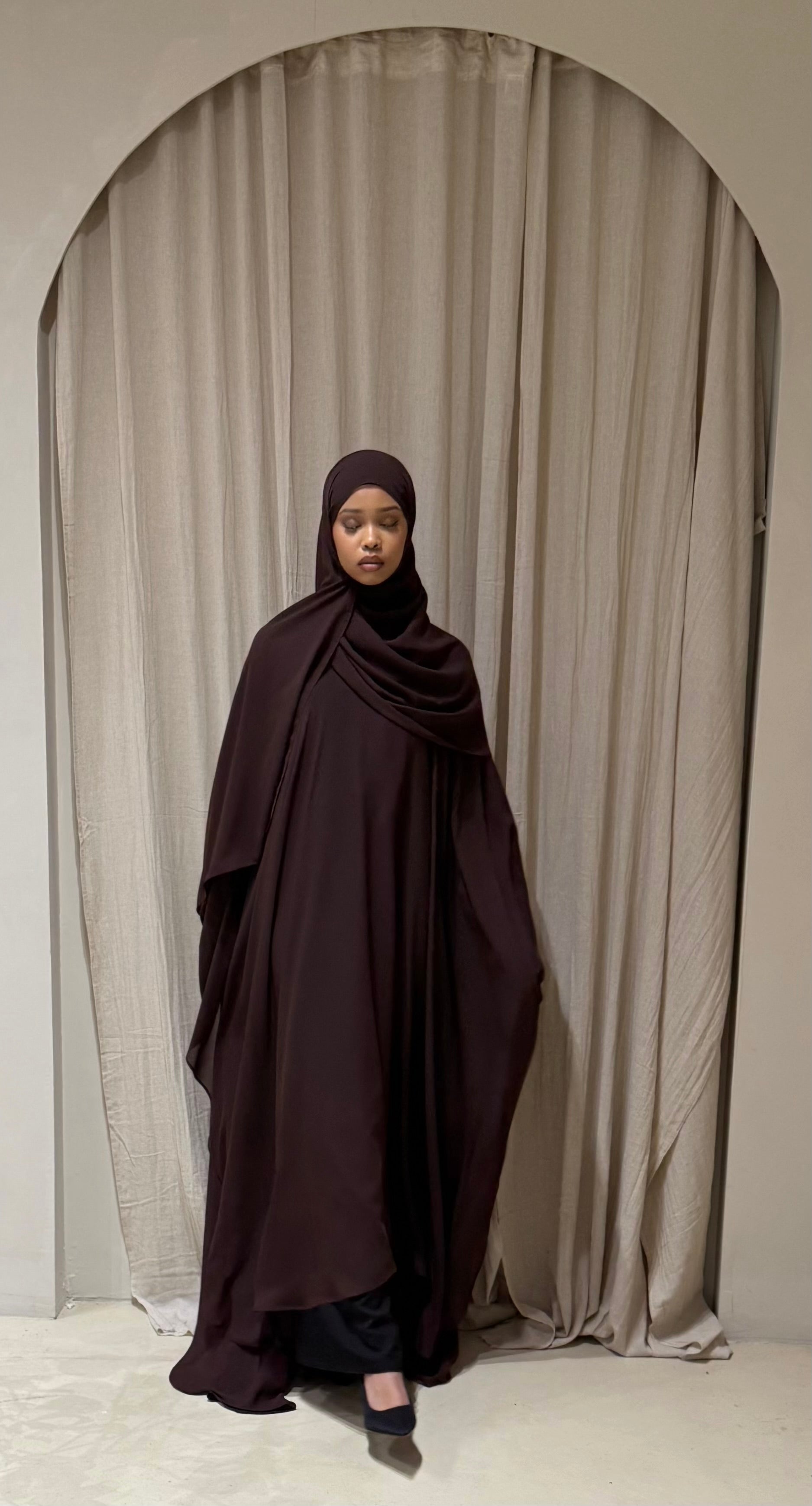 MAHOGANY KHIMAR
