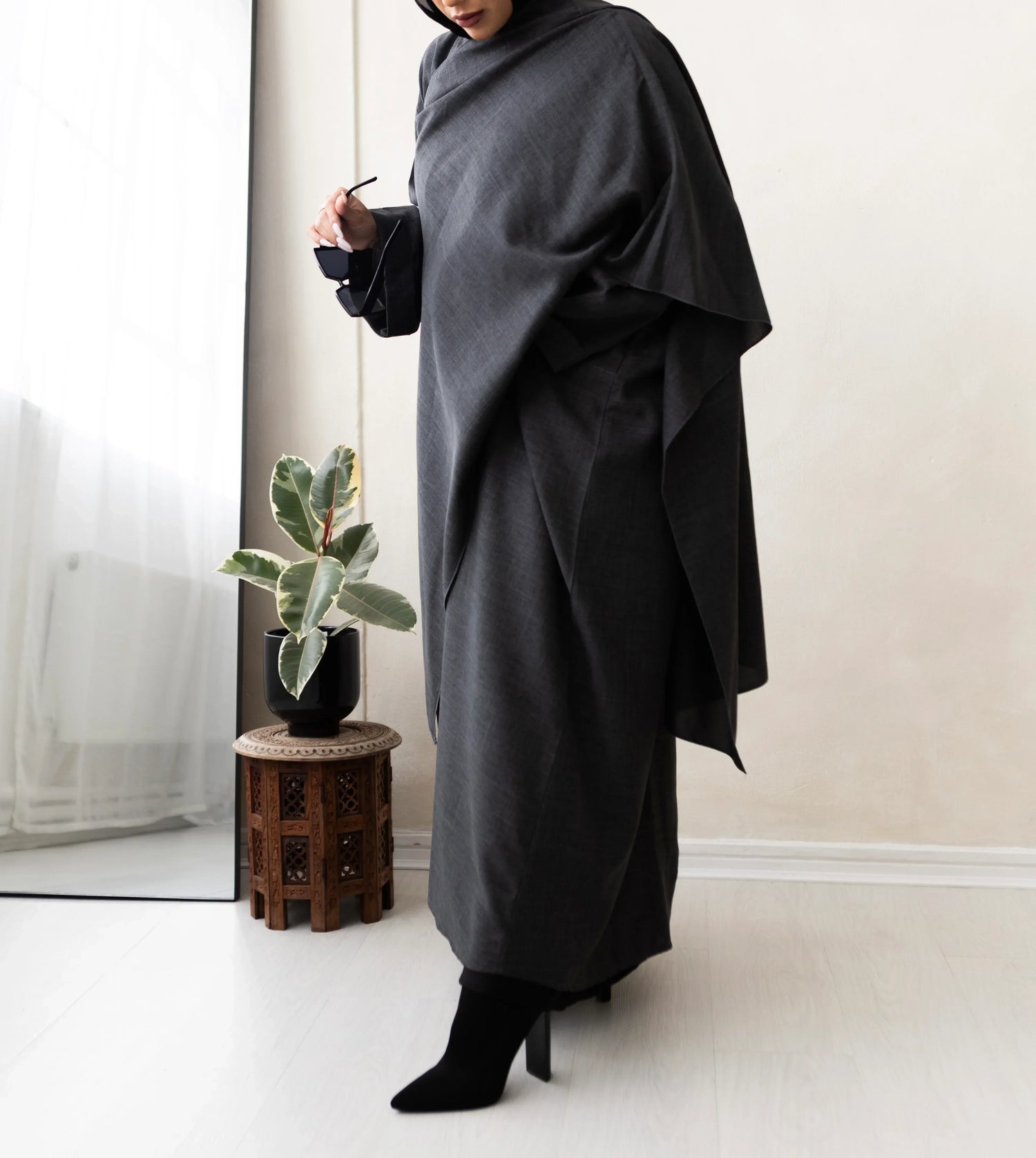 KAPE ABAYA - CLOSED - ABAYAAROOM™