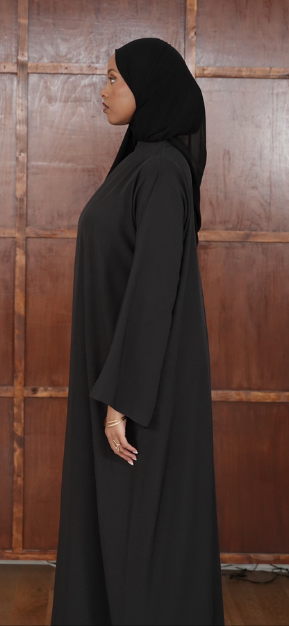 BLACK ESSENTIAL ABAYA