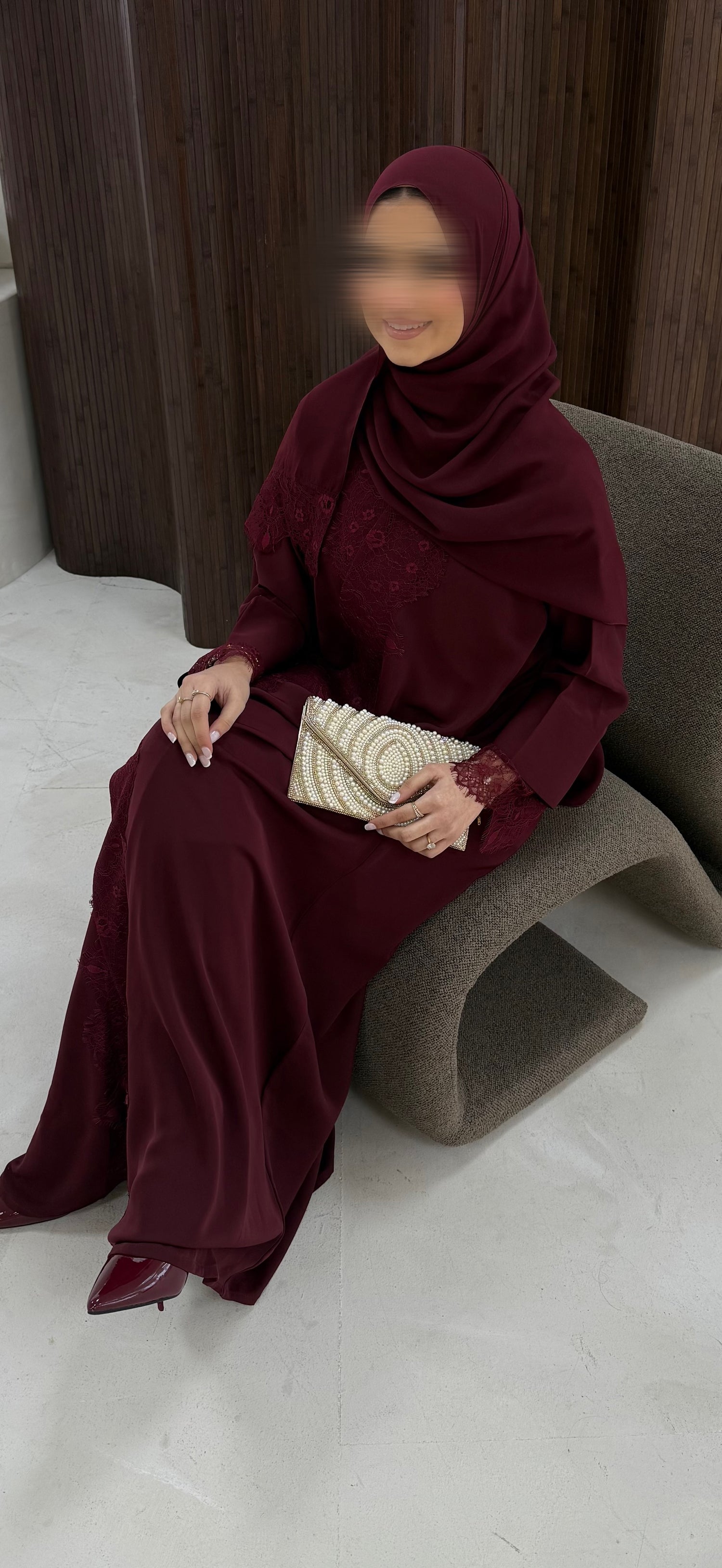 Mona Rouge Abaya