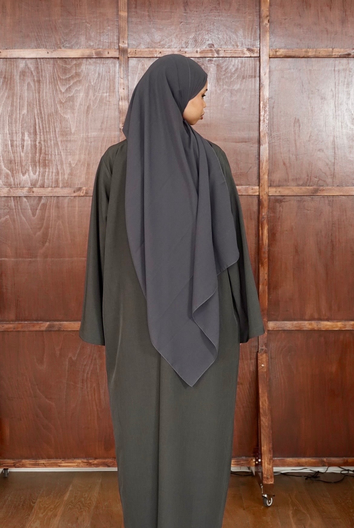 ESSENTIAL ABAYA
