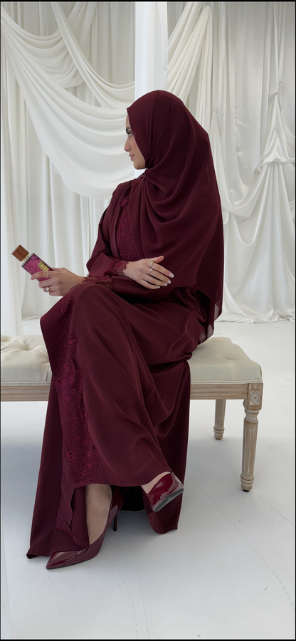 Mona Rouge Abaya